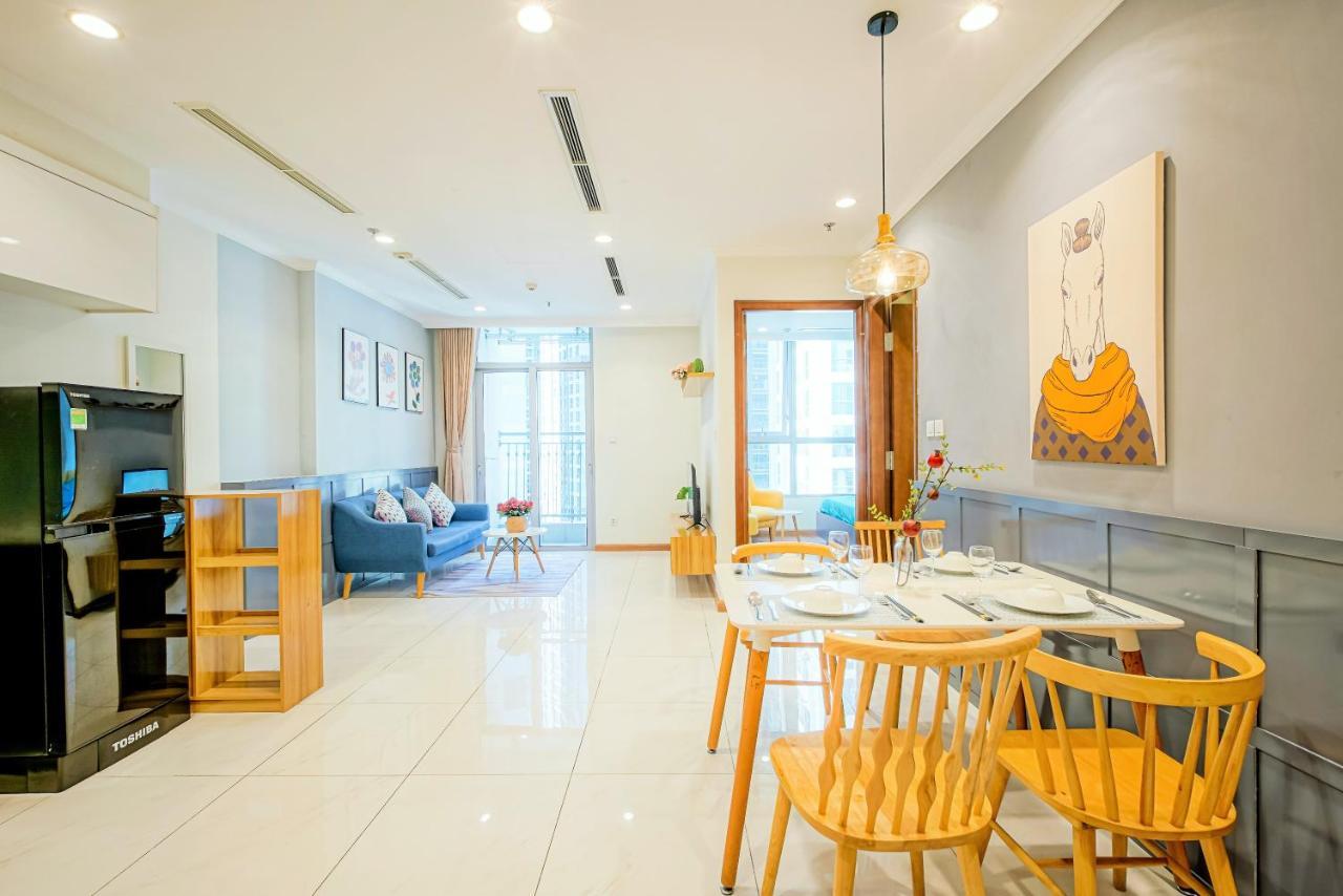 - Vinhomes Park, Landmark 81 Area & Ice Skating Rink * Ho Chi Minh City